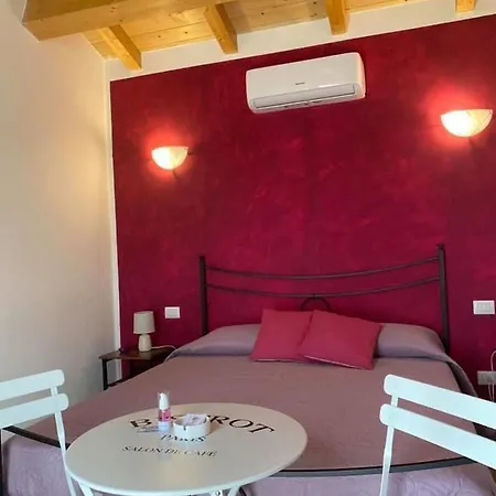 Il Melarancio * Pescia Romana